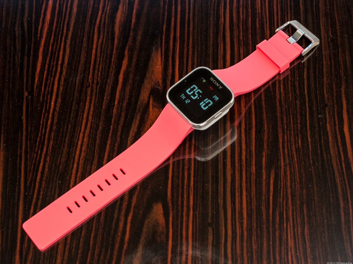 sony_smartwatch_pink_wristband.jpg