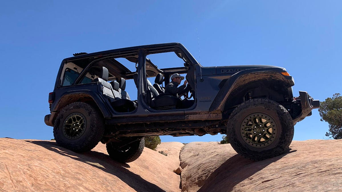 Jeep Wrangler Rubicon Xtreme Recon is an extra-hardcore off-roader - CNET