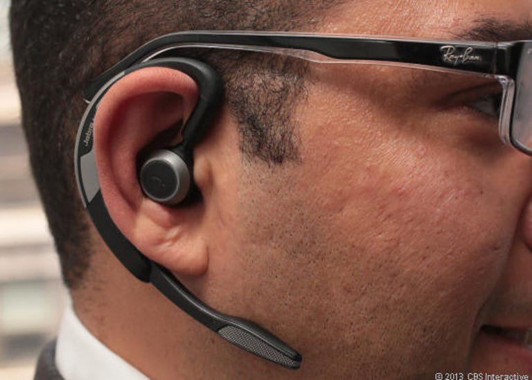 Jabra Motion audio, loaded features outweigh large size - CNET