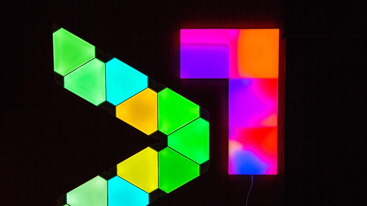 Final aflevere Watchful Nanoleaf or Lifx: Which smart lights belong on your walls? - CNET