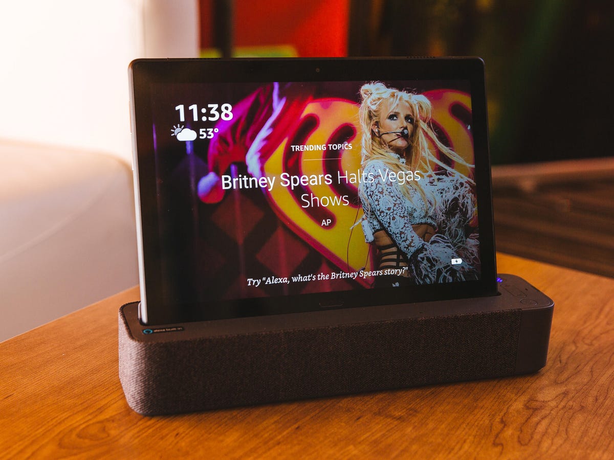 meditation ironi Lade være med Lenovo Smart Tab packs in Alexa and doubles as an Echo Show at CES - CNET