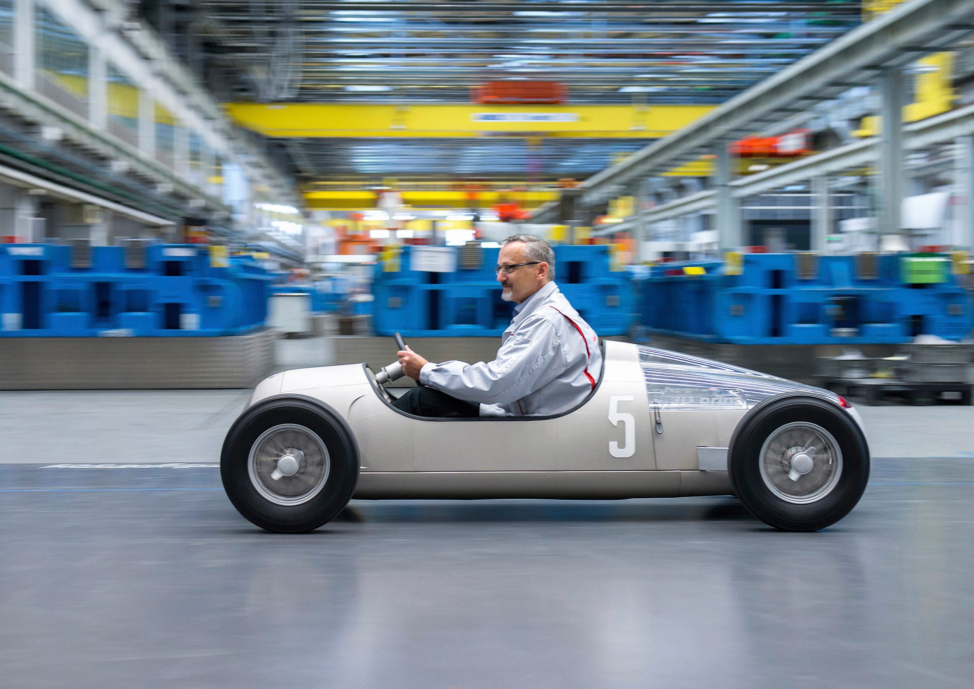 Audi uses 3D-printing to build a 1:2-scale Auto Union race car - CNET