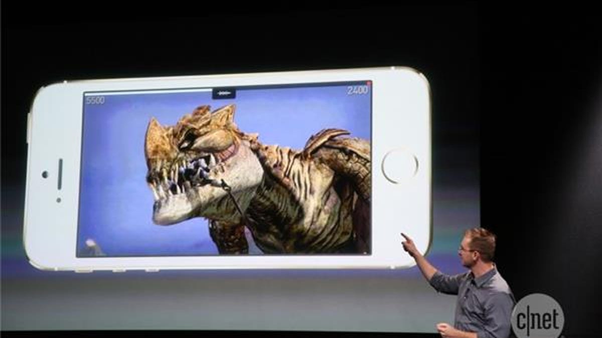 Epic Games Donald Mustard demoed Infinity Blade 3 running on Apple&apos;s new 64-bit A7 processor.