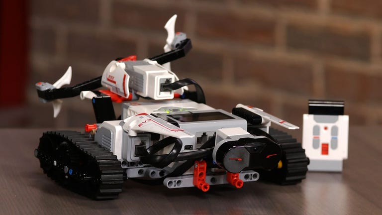 Building a robot with Lego Mindstorms EV3
