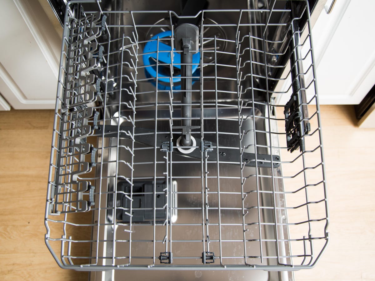 frigidaire-fgid2476sf-dishwasher-7