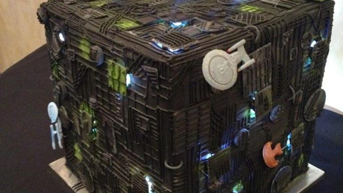 Borg cube wedding cake