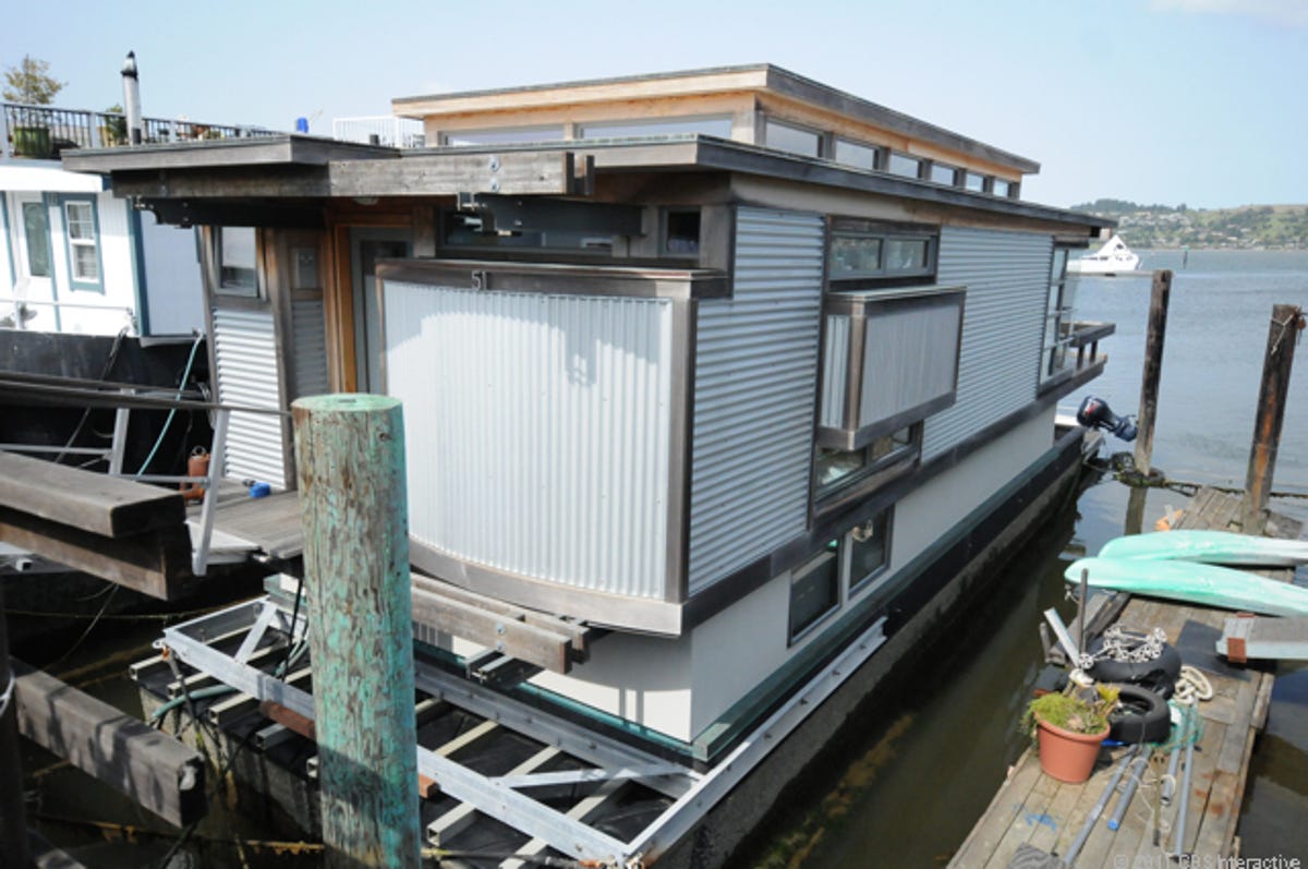 Houseboat_-_house_from_side.jpg