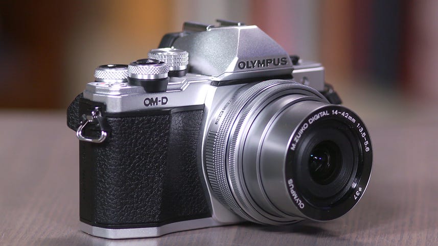 niet verwant climax Kangoeroe Olympus OM-D E-M10 Mark II review: Small and powerful, the E-M10 M2 may  deter you from dirt-cheap dSLR - CNET