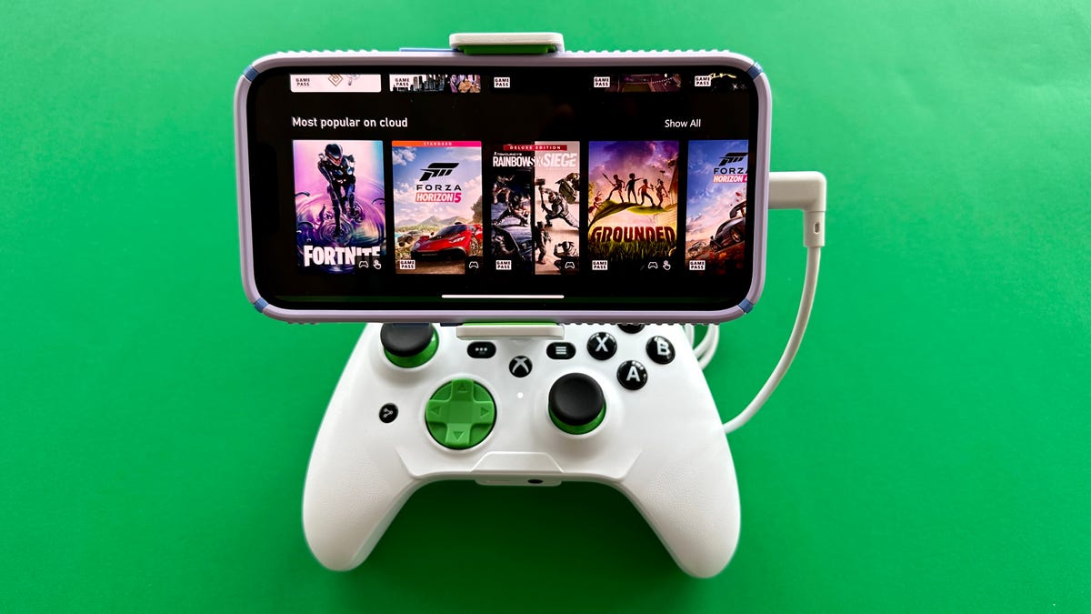 Best Xbox Cloud Gaming Controllers and Accessories in 2023