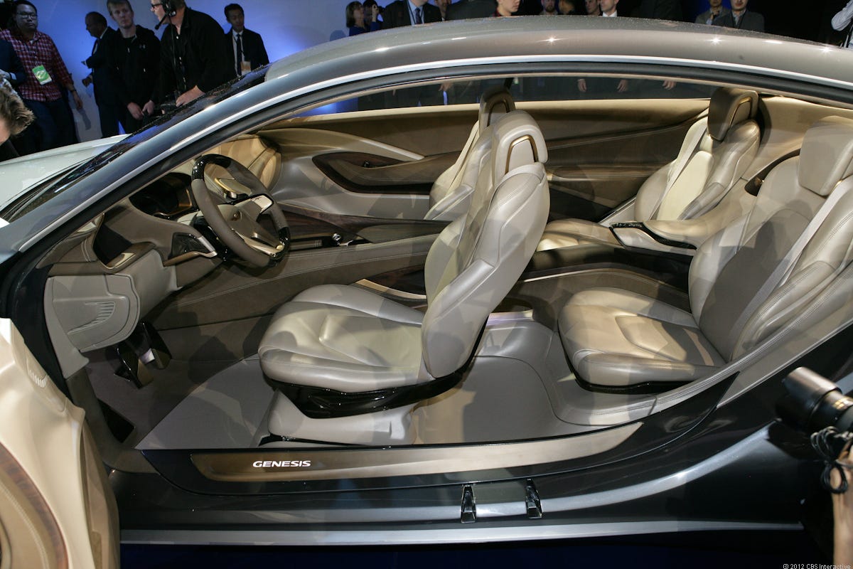 Hyundai_Genesis_Coupe_Detroit_Auto_2013-6789.jpg