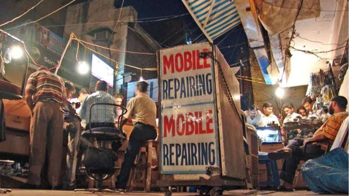 Street repair services in Delhi, India.