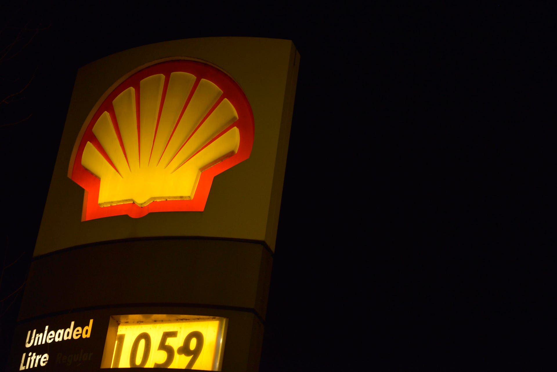 Shell considers withdrawing operations from the North Sea