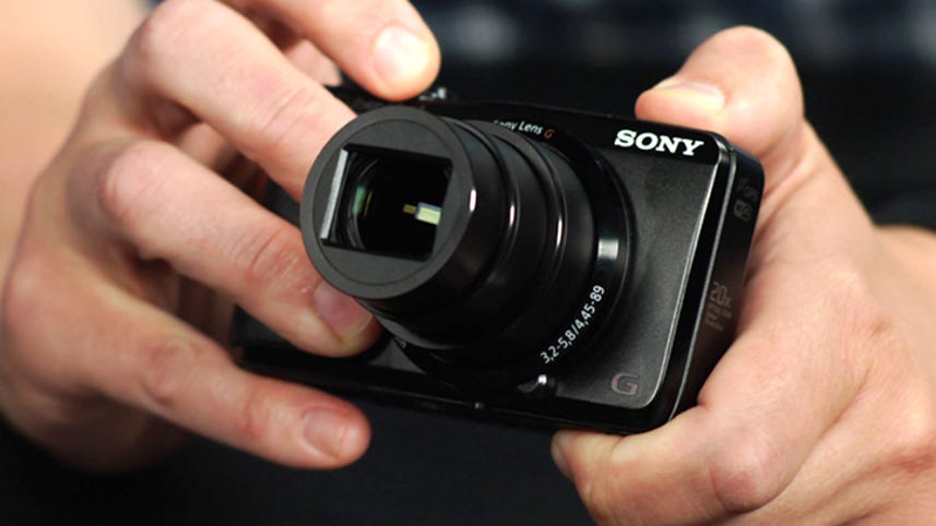 Hands-on with the Sony Cyber-shot HX30V