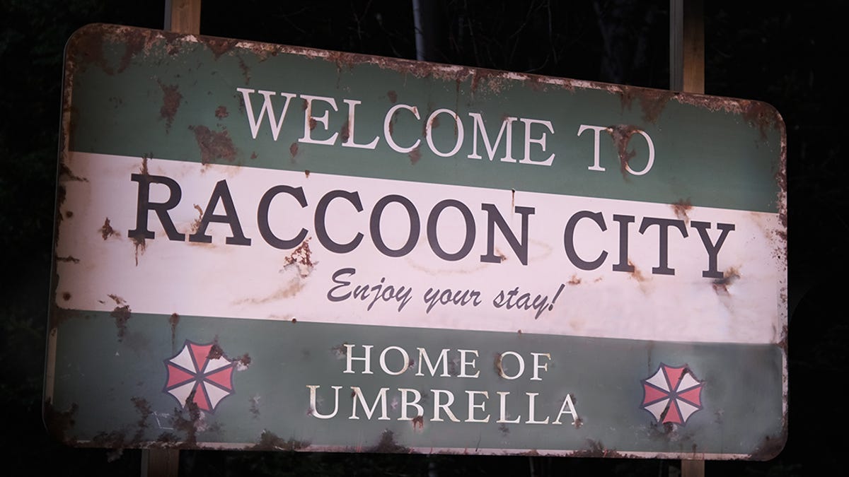 Resident Evil: Welcome to Raccoon City sign
