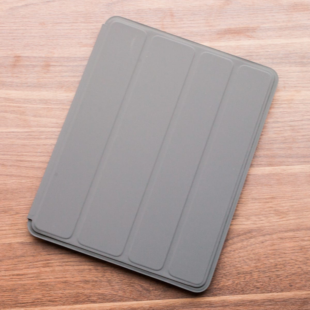 Apple iPad Smart Case (dark gray) review: Apple iPad Smart Case (dark gray)  - CNET