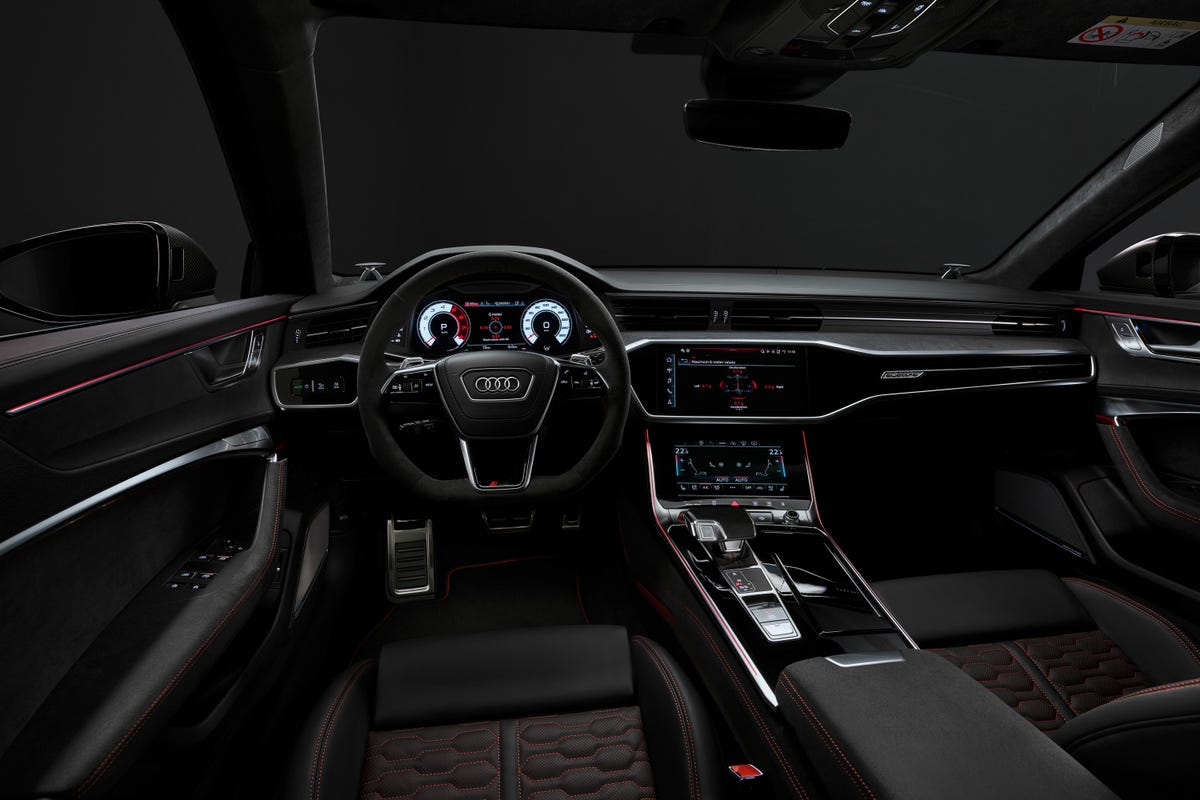 2023 Audi RS 6 Avant Performance