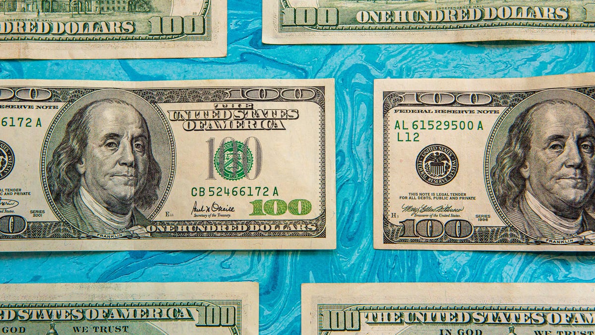 money-bills-dollars-recession-stimulus-cash-4402