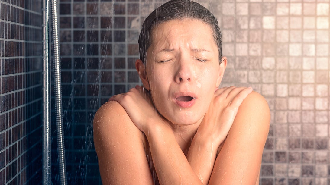 Everything I Learned Taking Cold Showers in 2022     – CNET