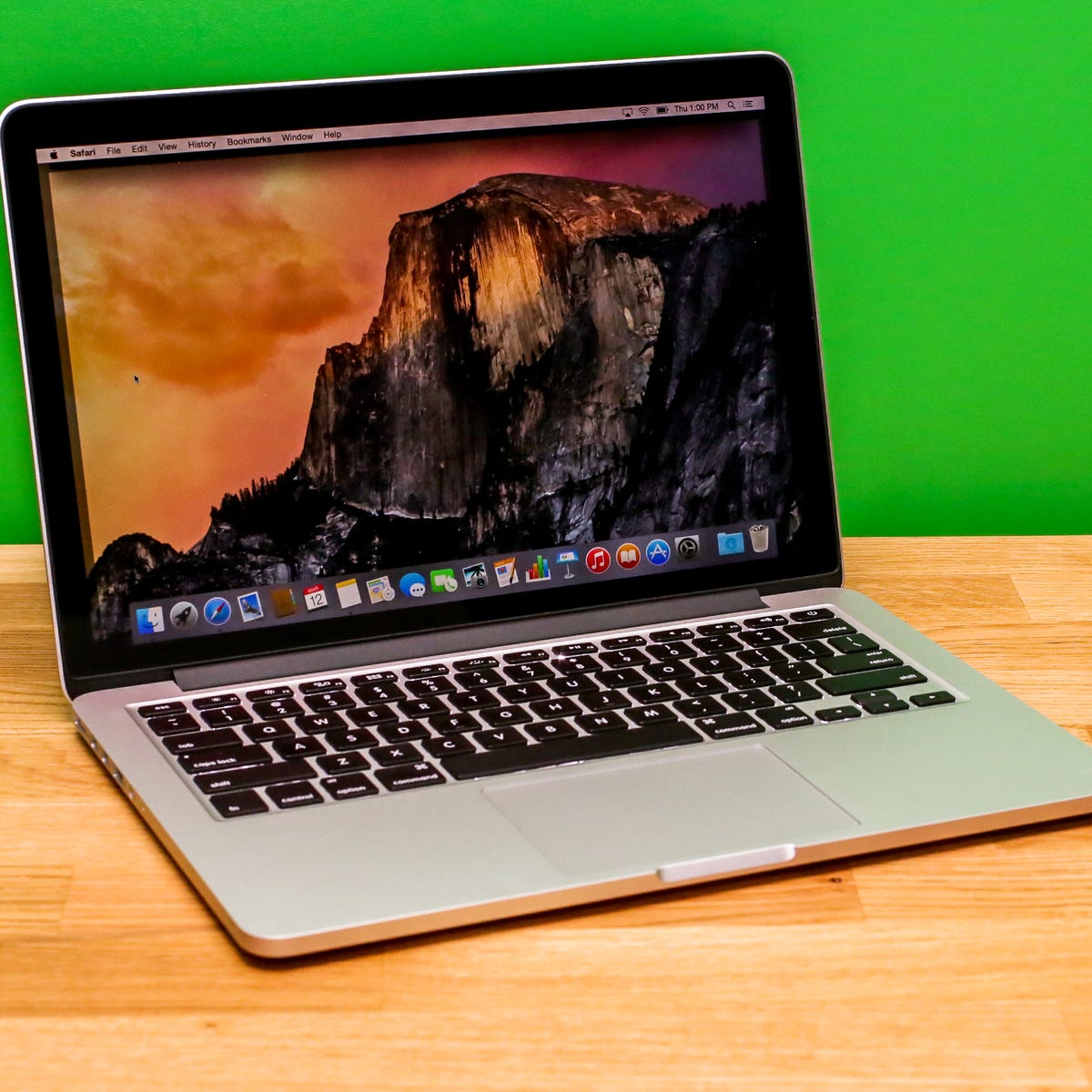 Apple MacBook Pro with Retina (13-inch, review: Apple's 2015 MacBook Pro is still around for those who fewer dongles - CNET