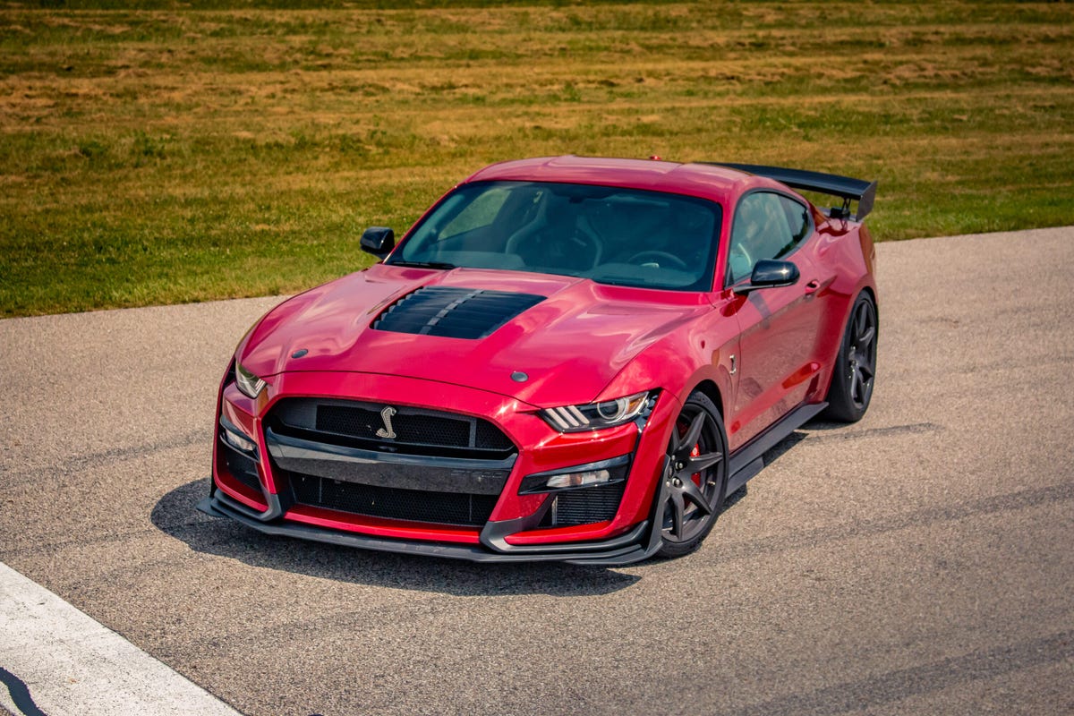 2020-ford-mustang-shelby-gt500-23