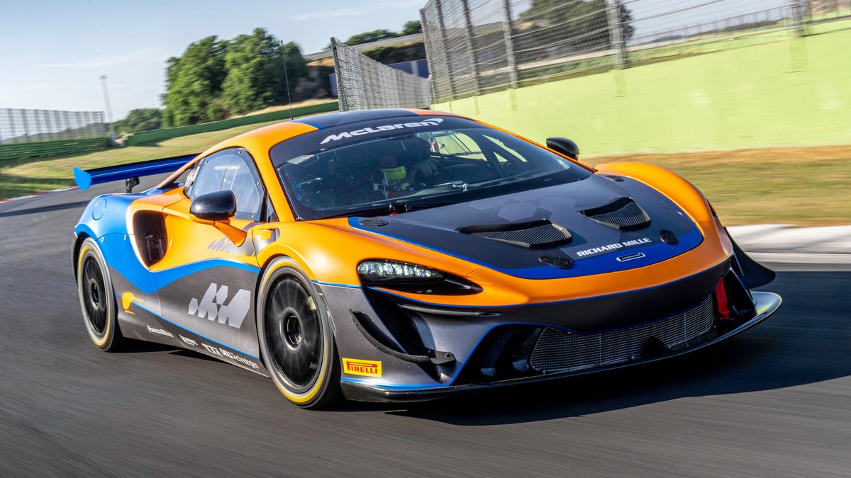 McLaren Artura GT4 Race Car Ditches the Hybrid System - CNET