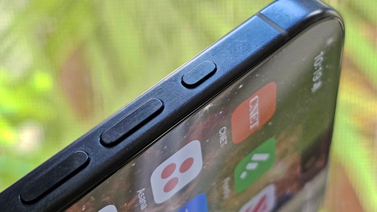 Use Your iPhone 15 Pro's New Action Button for More Than One Thing - CNET