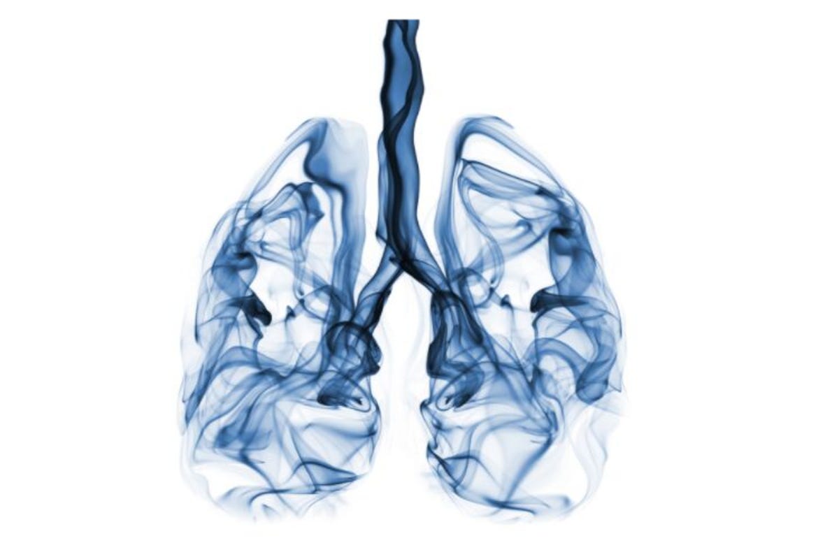 illustration of smoke-filled lungs