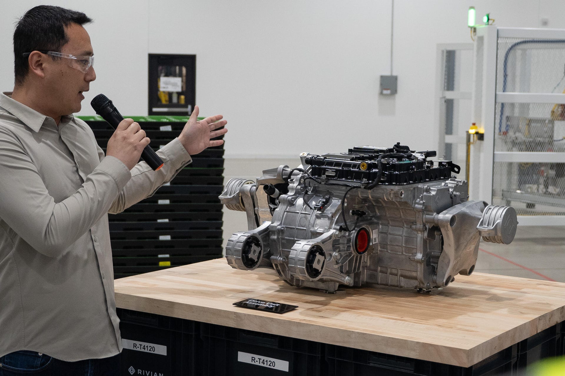 Rivian engineer presents the Enduro electric drive unit