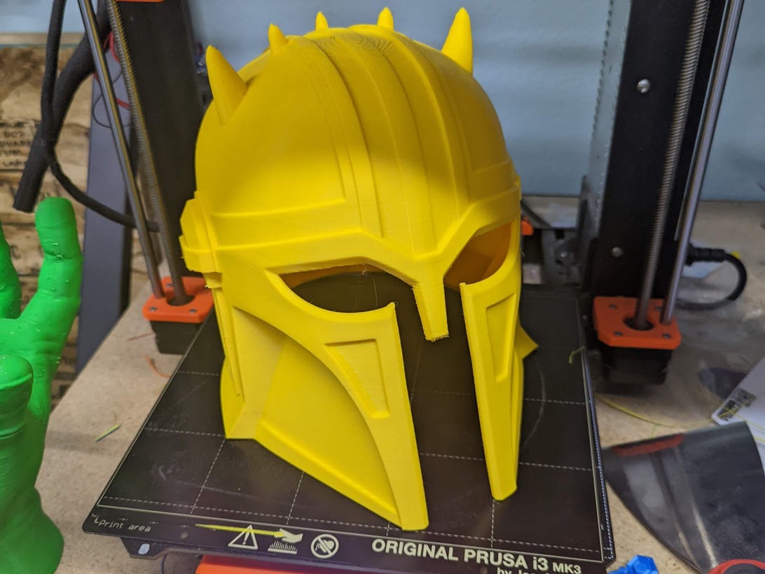 3D printed helmet on a Prusa Mk3 3D printer