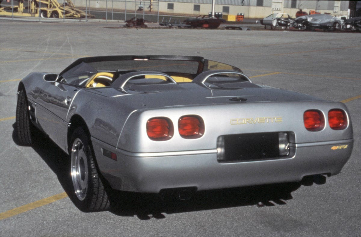 1993-chevrolet-corvette-zr-1-spyder-1