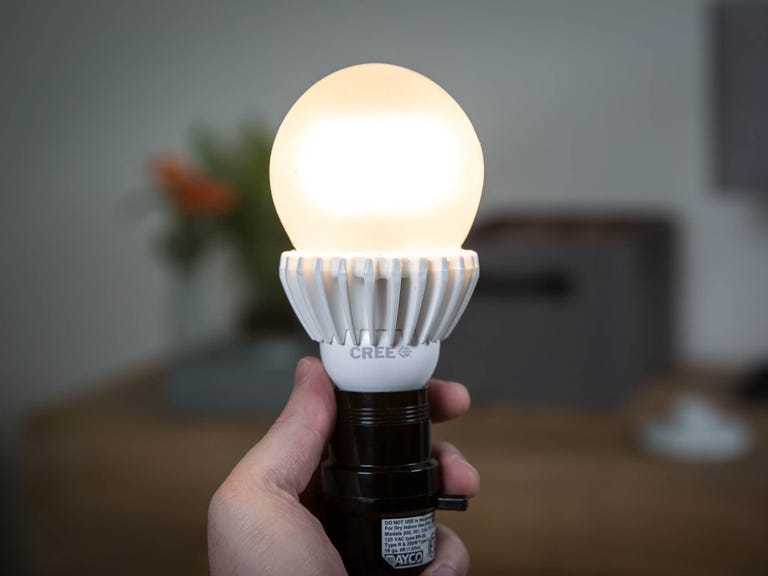 cree-100w-led-bulb-product-photos-2.jpg