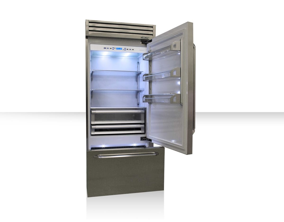 dacor-discovery-fully-integrated-refrigerator-2.jpg