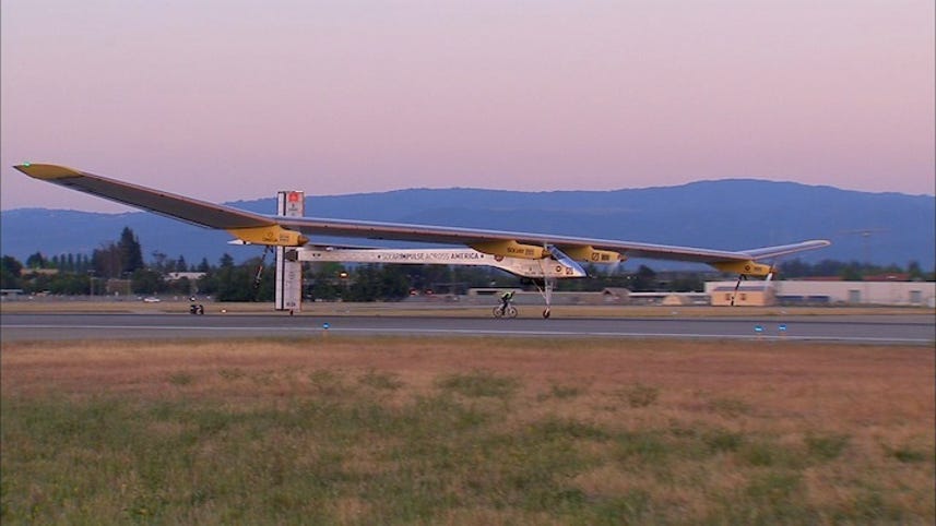 Solar plane that can fly at night begins cross-country trip
