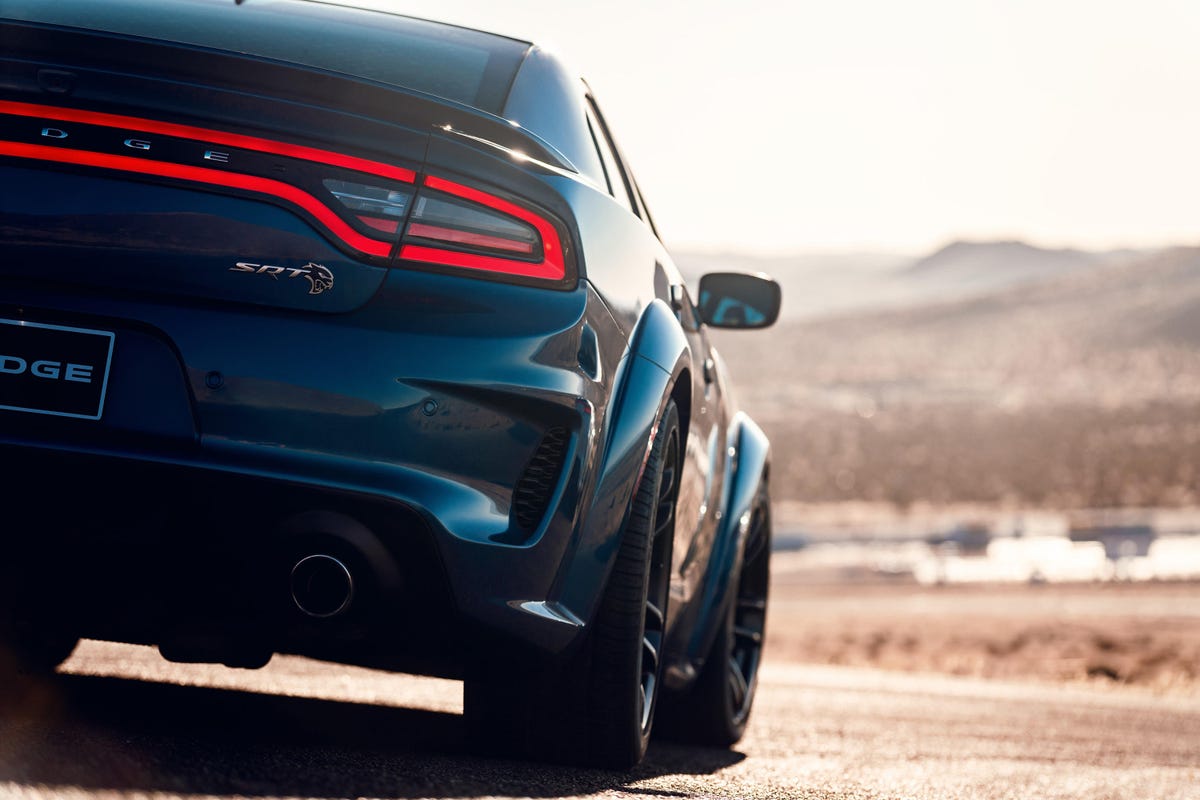 2020-dodge-charger-hellcat-widebody-54