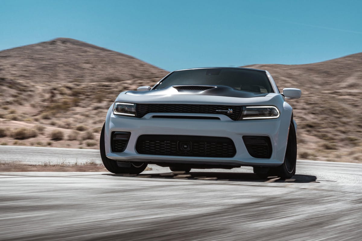 2020-dodge-charger-scat-pack-widebody-48