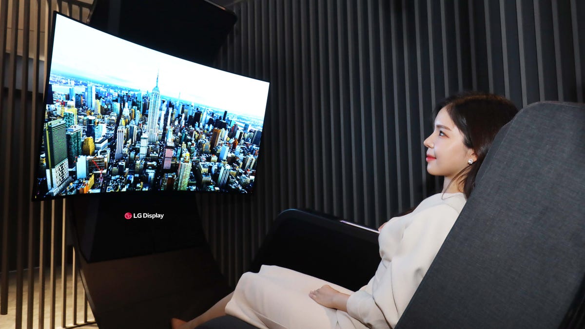 lg-display-media-chair-at-ces-2022-4.png