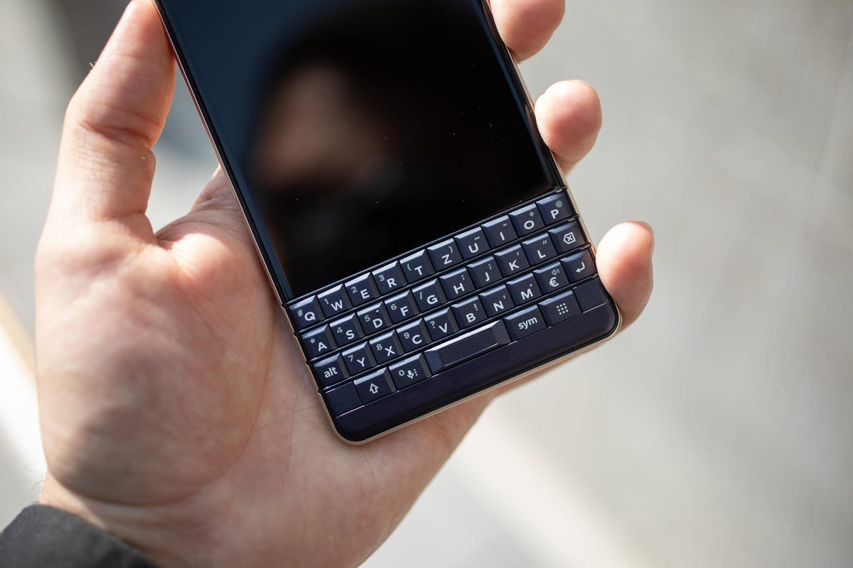 blackberry-key-2-two-le