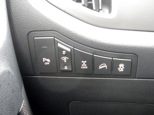 Kia Sportage AWD buttons
