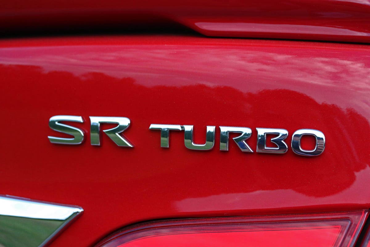 2017-nissan-sentra-sr-turbo-35.jpg