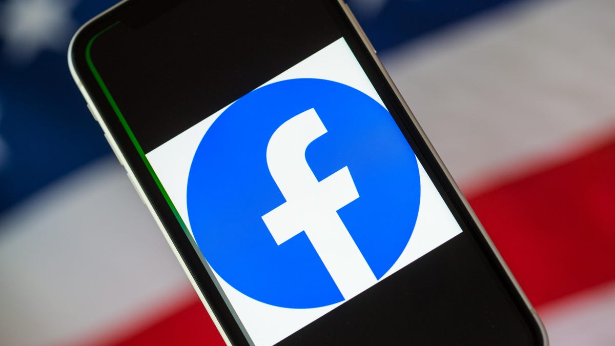 facebook-logo-phone-american-flag-3015