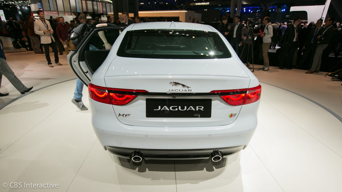 2016-jaguar-xf-08.jpg