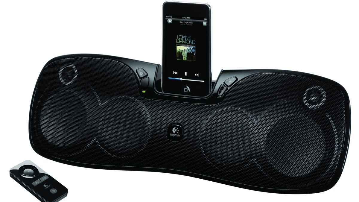 Photo of Logitech S715i portable speaker system for iPhone and iPod.