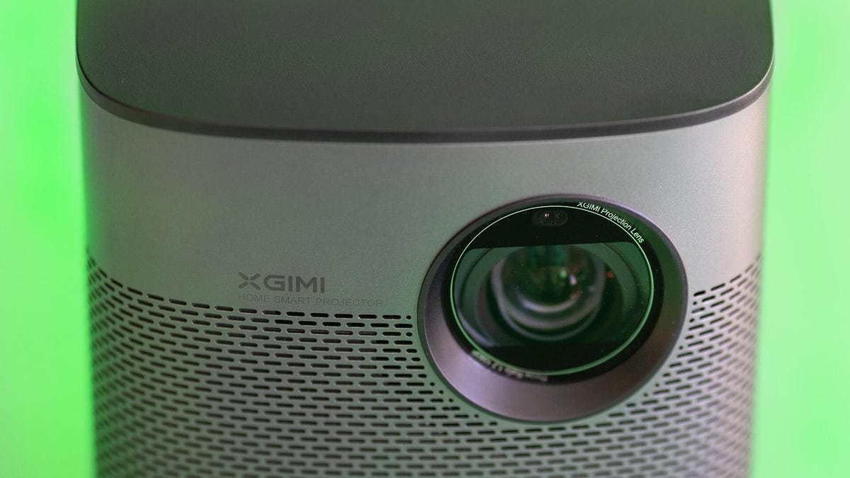 A closeup of the lens of the Xgimi Halo+ projector.