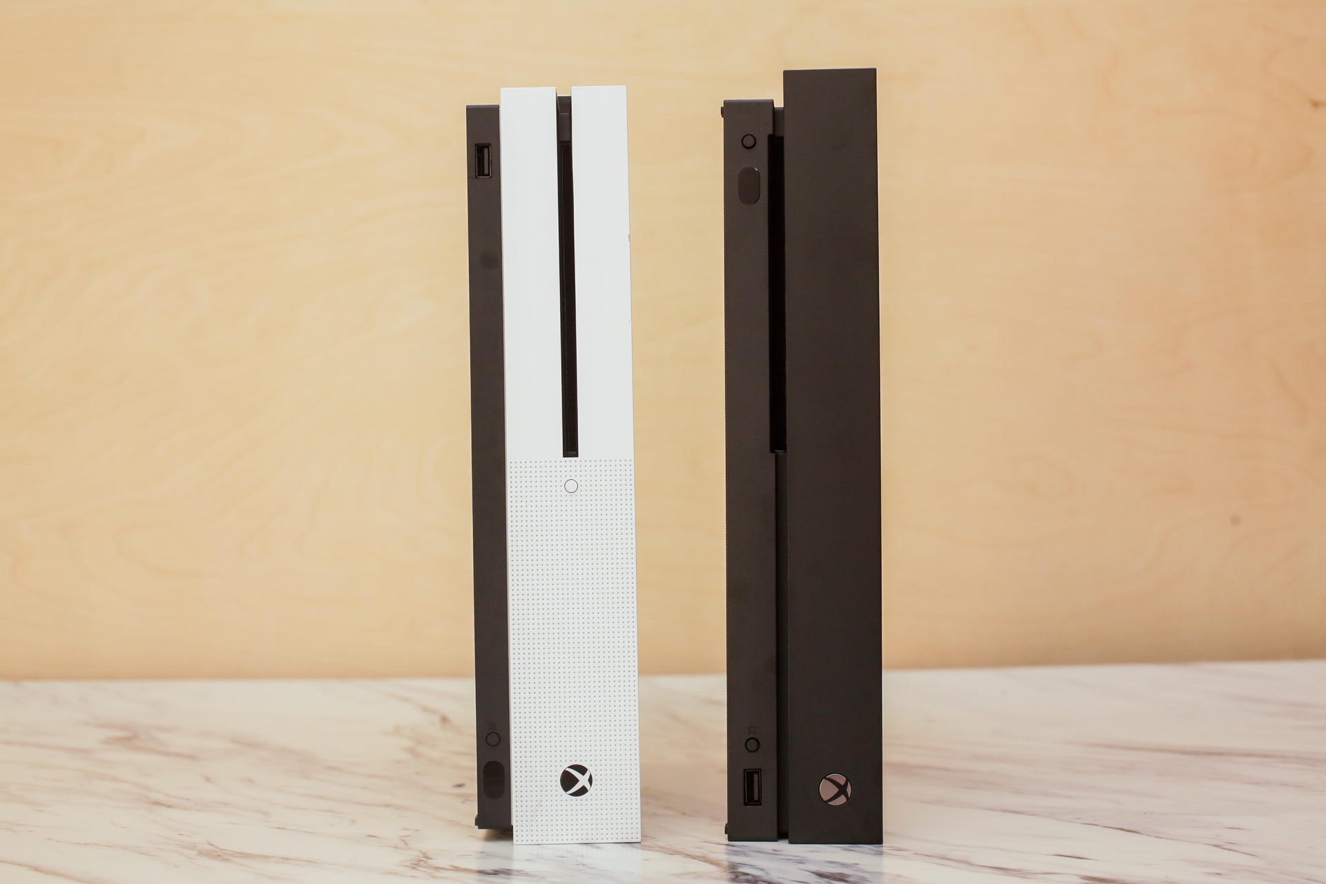 Xbox One S vs. original Xbox One: Side-by-side - CNET