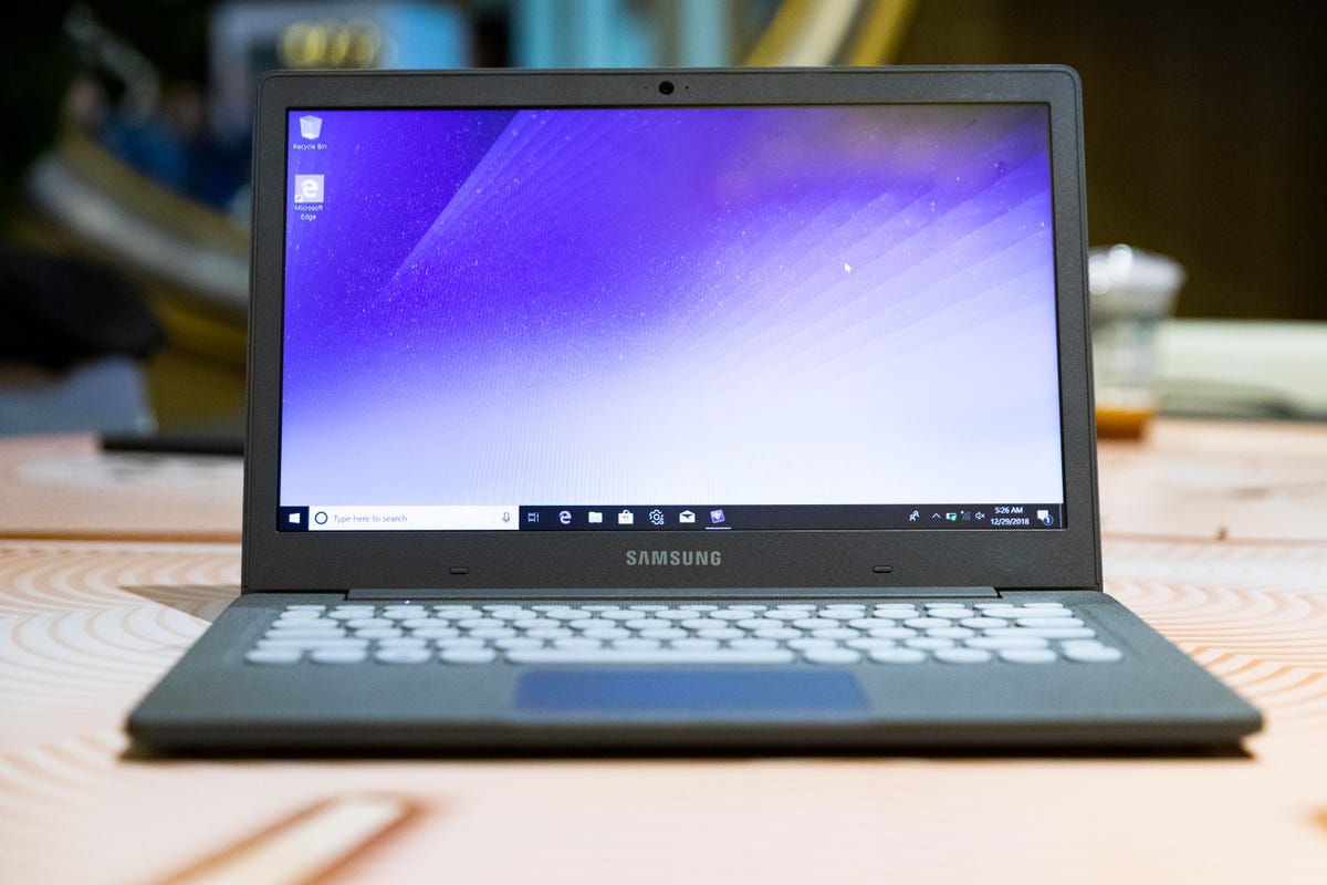 samsung-laptop-notebook-flash-ces-2019-0888