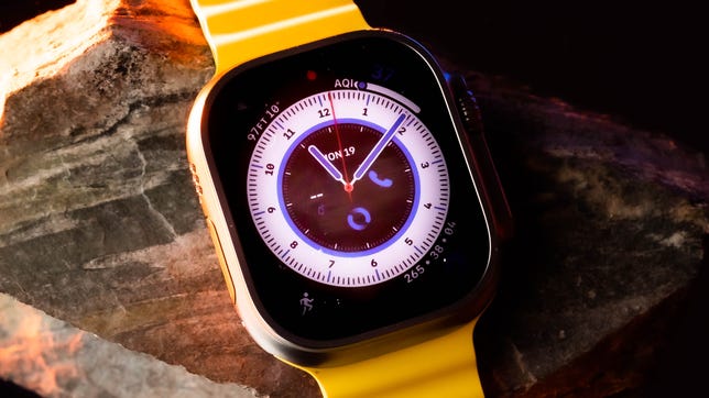 Apple Watch Ultra Review: The Most Exciting Change in Years
                        "Honey, I blew up the Apple Watch."