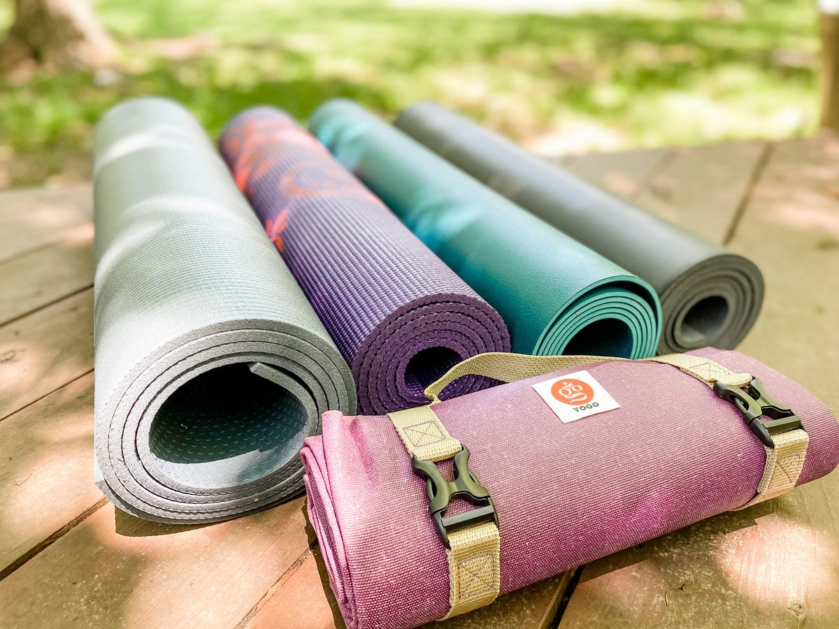 Buitenland snel Oppervlakkig How to Give Your Yoga Mat the Scrub-Down It Desperately Needs - CNET