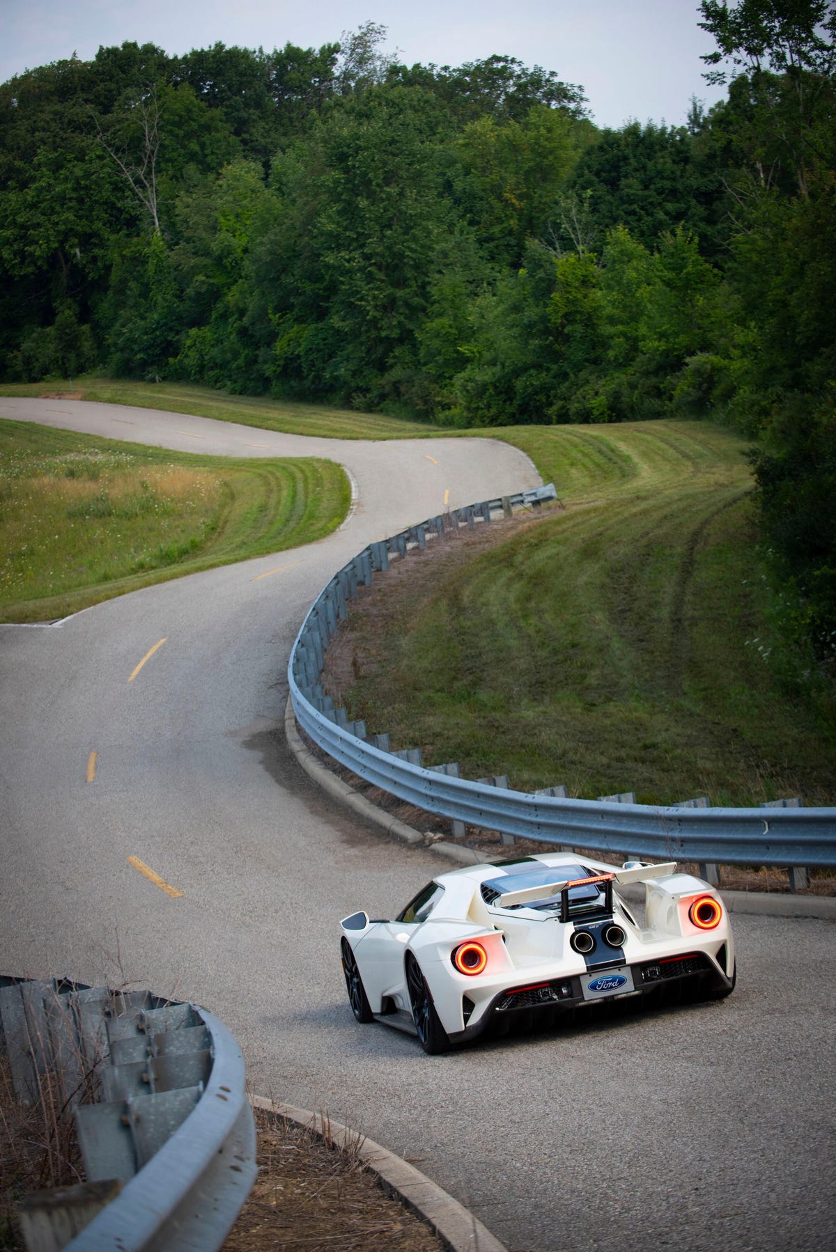 2022-ford-gt-64-heritage-edition-014