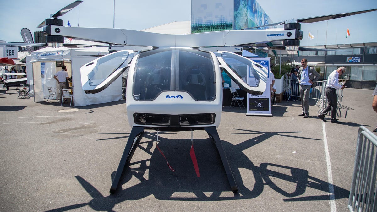 SureFly helicopter makes like a drone - CNET