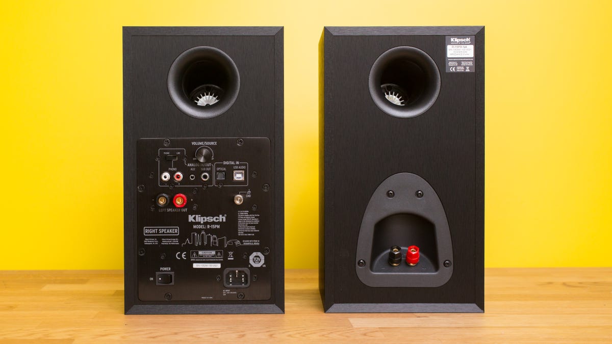 klipsch-r-15m-powered-speakers-02.jpg